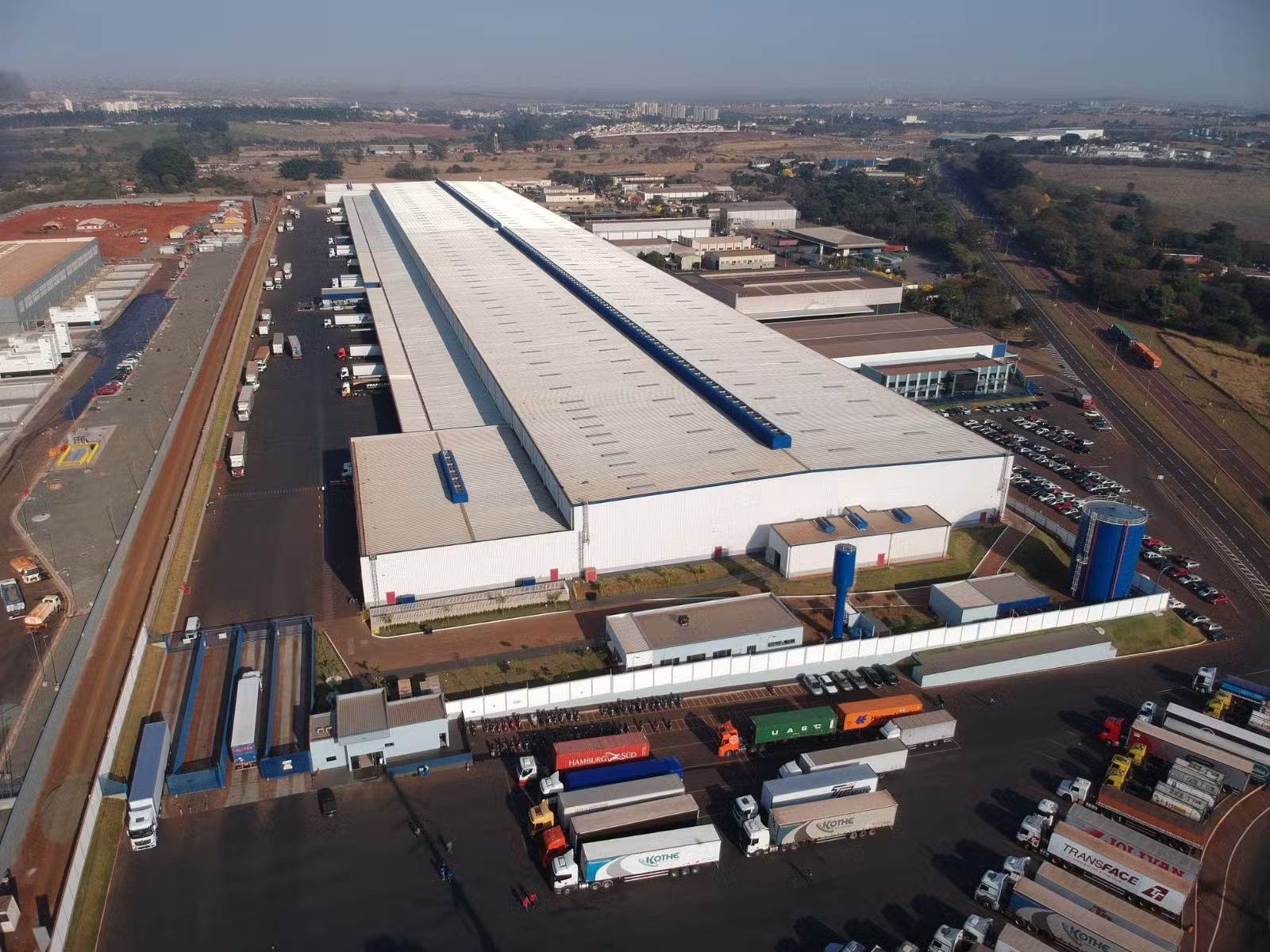 Empresa de logística oferece 150 vagas de emprego em Paulínia