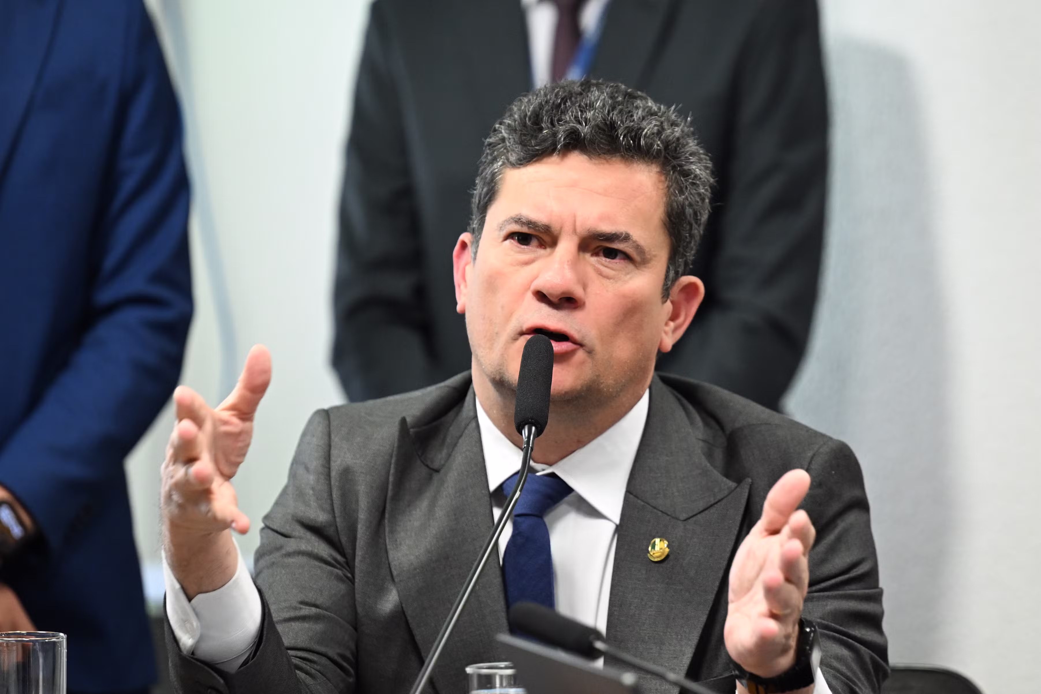 Eleições 2026 no PR: Sérgio Moro participa de Desfile Cívico