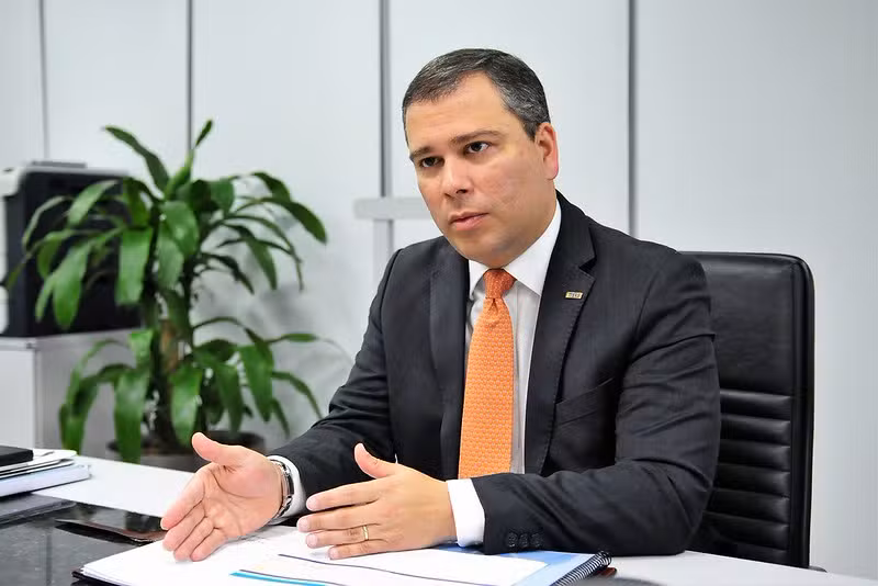 Ex-presidente do BRB pede ao STF revogação de prisão e pressiona por avanço em possível delação