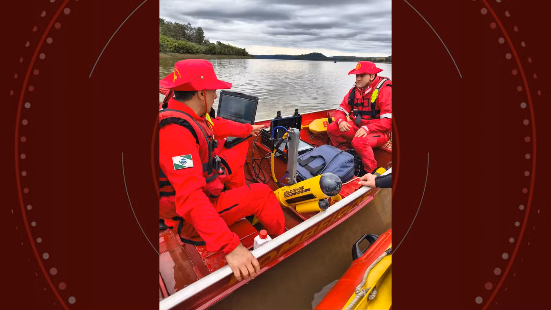 Buscas por jovem que desapareceu em represa após barco dar pane durante campeonato de pesca no Paraná entram no 3º dia