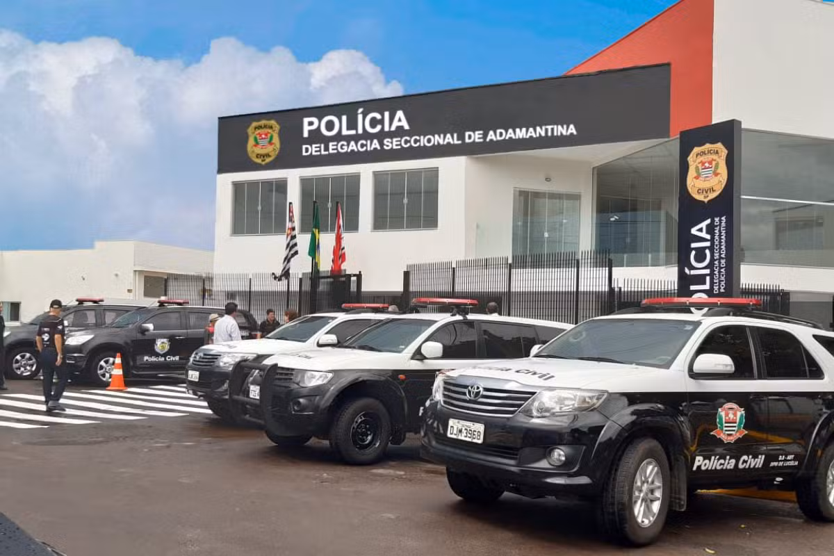 Suspeito de sequestro, cárcere privado e violência doméstica contra ex