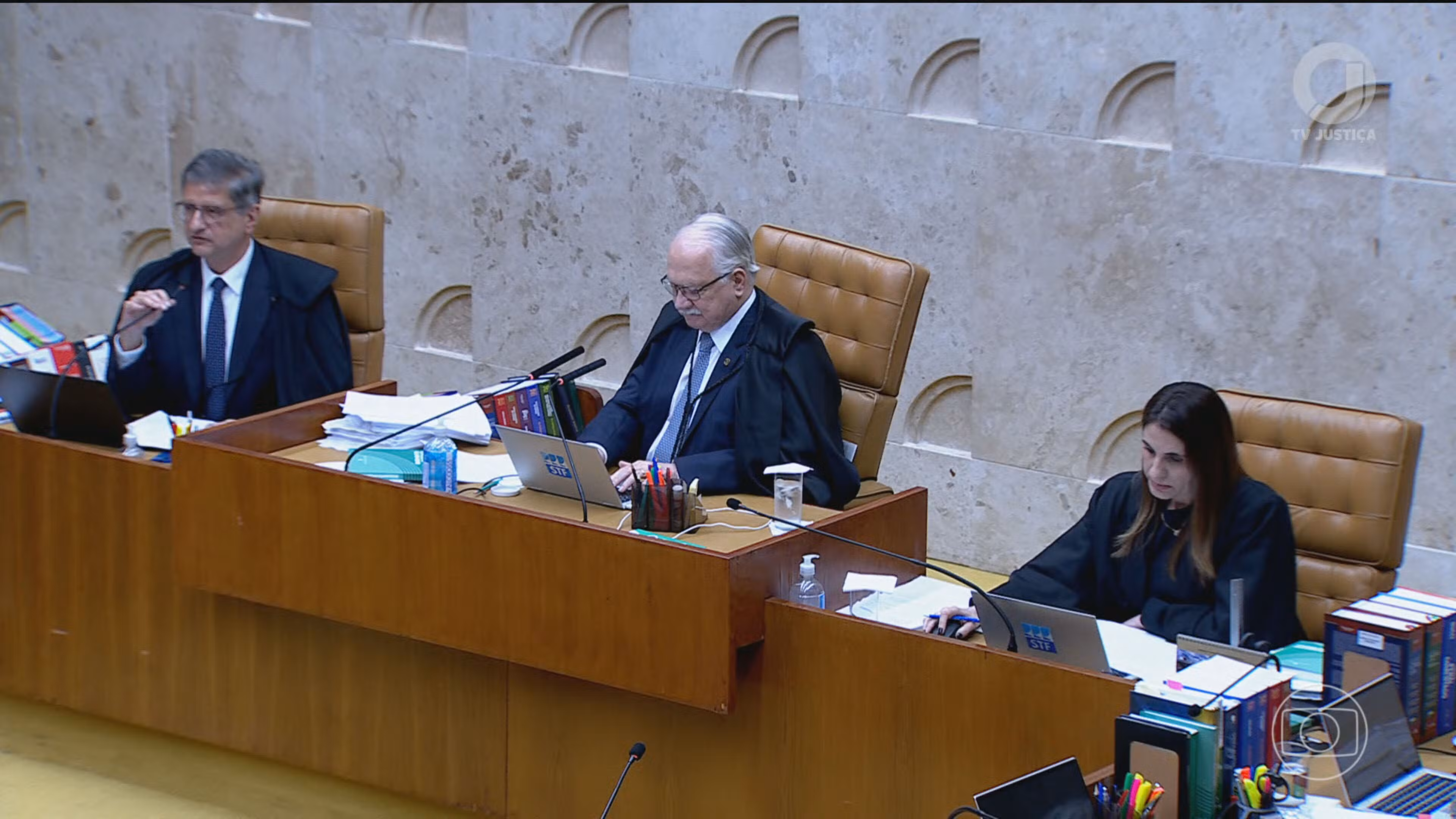 Sessão do Supremo é marcada por confronto entre ministros, embates e troca de acusações