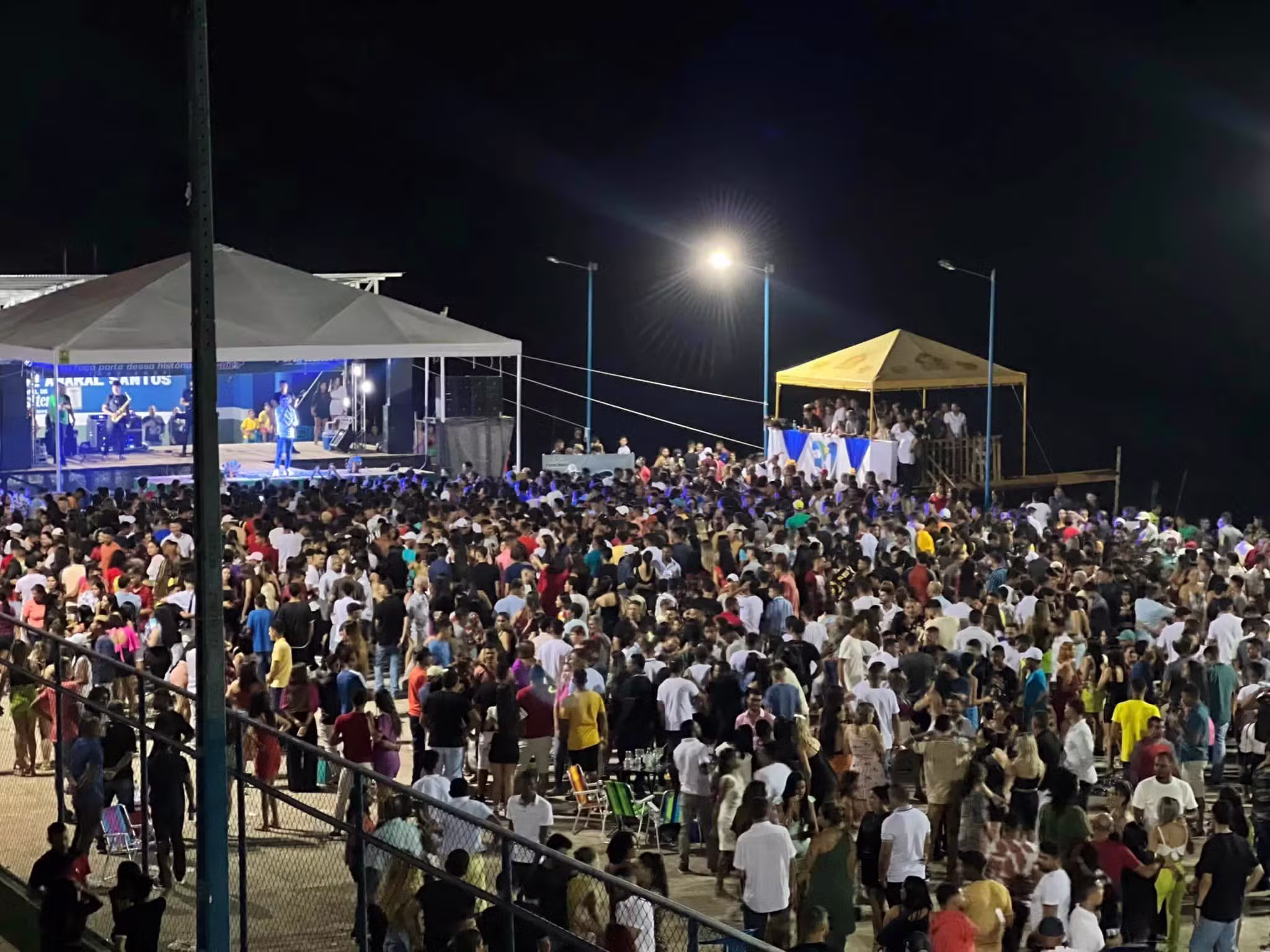 Porto Walter 34 anos: Município comemora aniversário com desfile cívico e show de Roger Somdboys