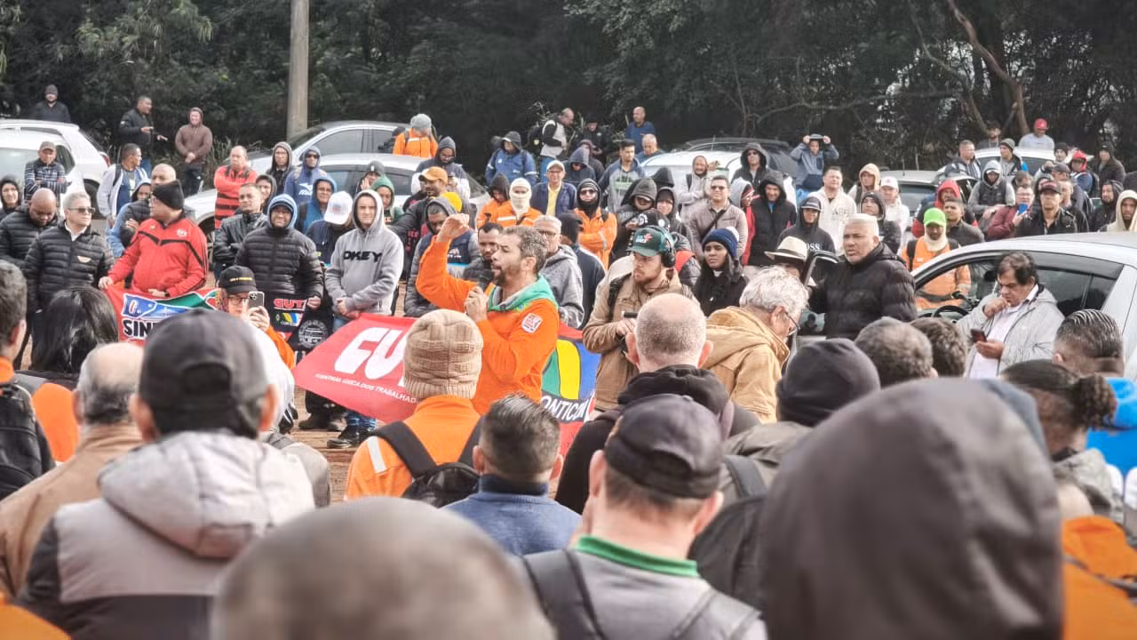 Trabalhadores terceirizados da Replan, em Paulínia, são agredidos e ficam feridos durante greve