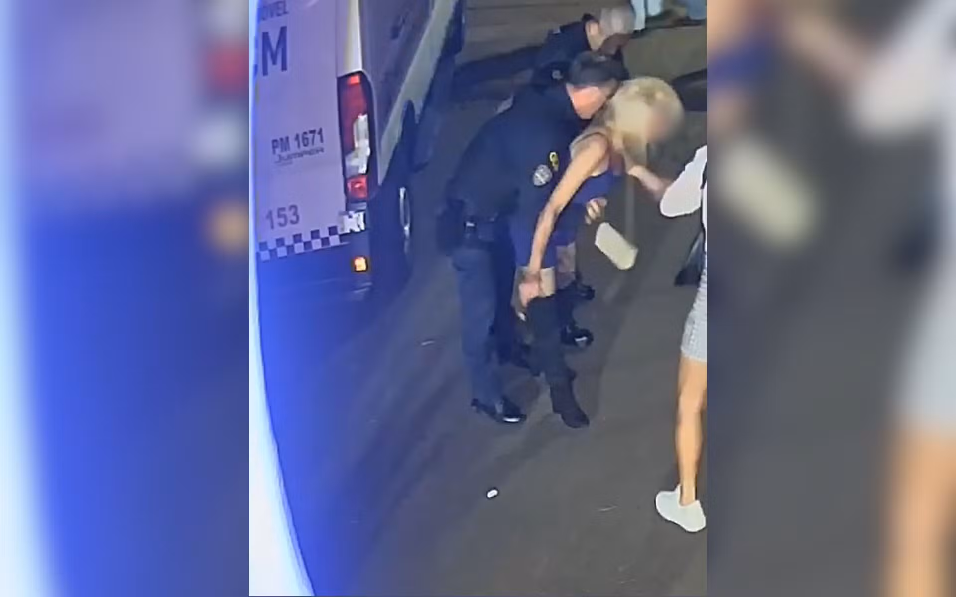VÍDEO: mulher é salva por guarda municipal ao se engasgar com pedaço de carne em exposição agropecuária no interior de SP