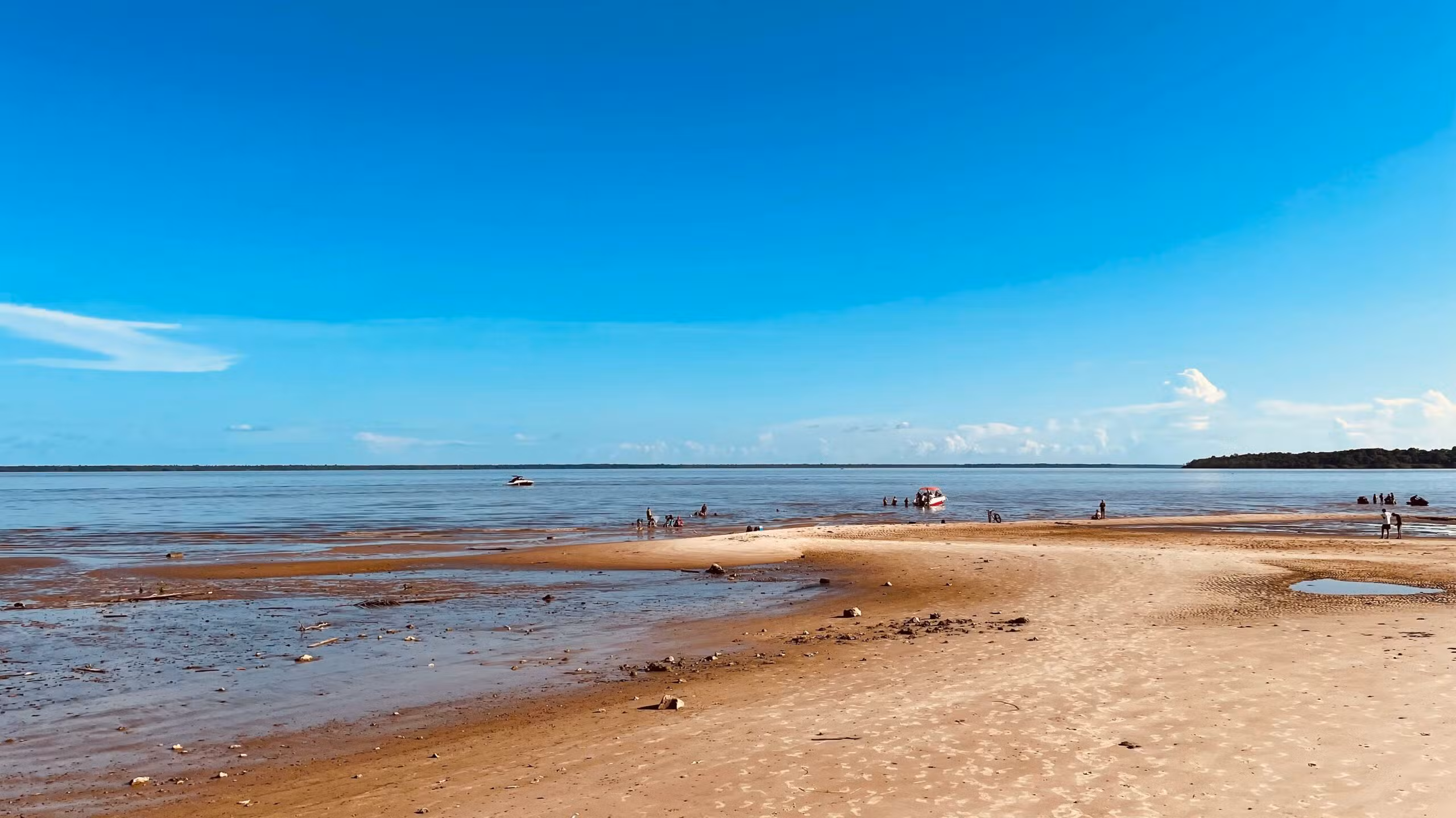 Verão no Amapá aumenta risco de acne solar, alerta dermatologista; veja dicas para se previnir