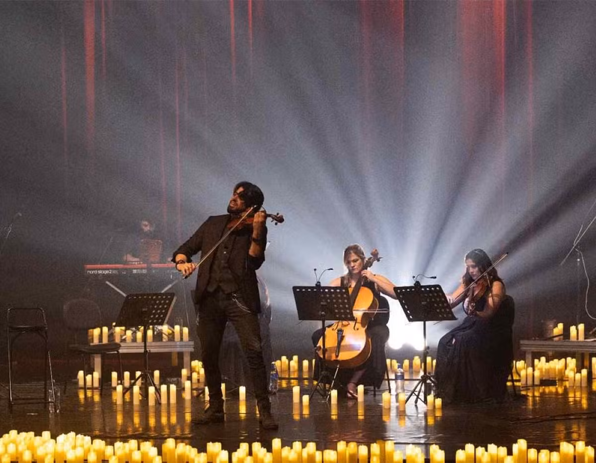 ClassRock estreia em Itaúna com concerto à luz de velas que mistura rock e música clássica