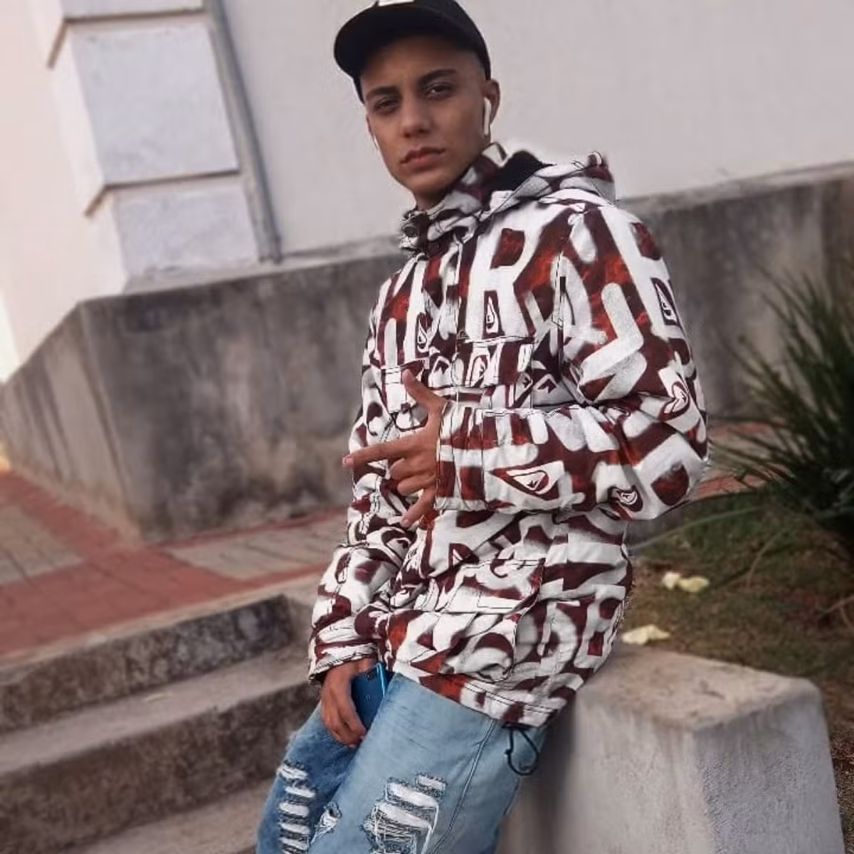 Jovem morto após ser atingido por placas de madeira em Campinas sonhava em cantar trap e era 'vidrado' na filha, diz mãe