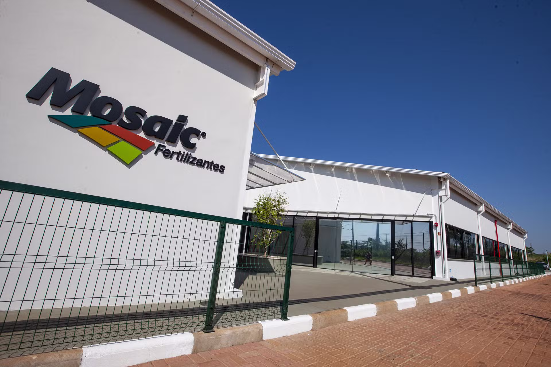 Guerra no Irã: empresa de fertilizante Mosaic reduz produção no Brasil por falta de enxofre