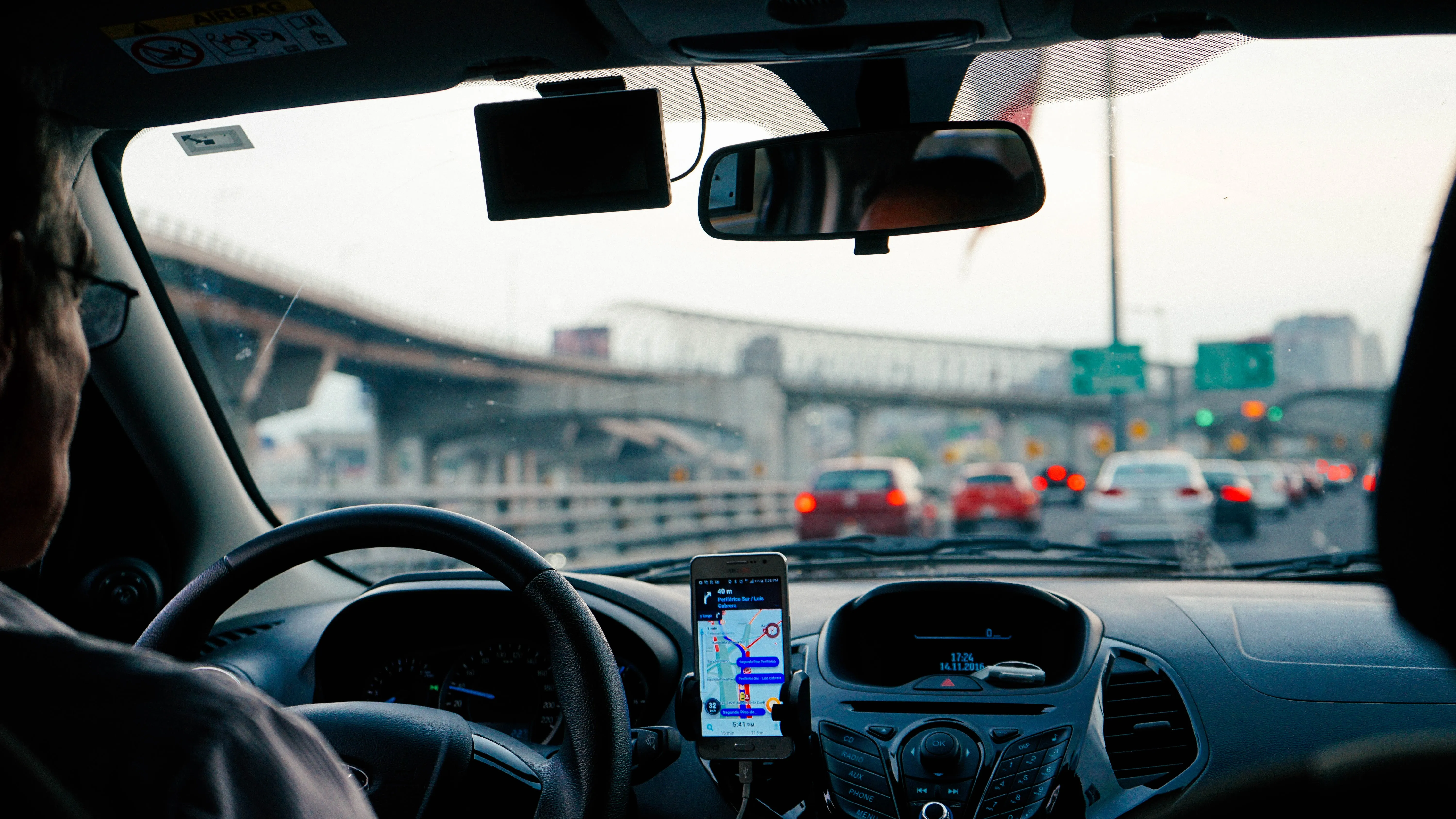 Acionistas processam conselho da Uber por suposta negligência em casos de assédio e agressão sexual