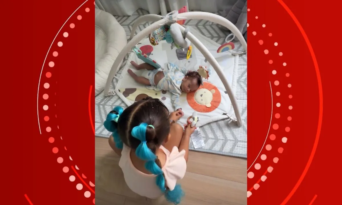 Lore Improta 'se derrete' ao ver filhos brincando juntos: 'Amo vocês'