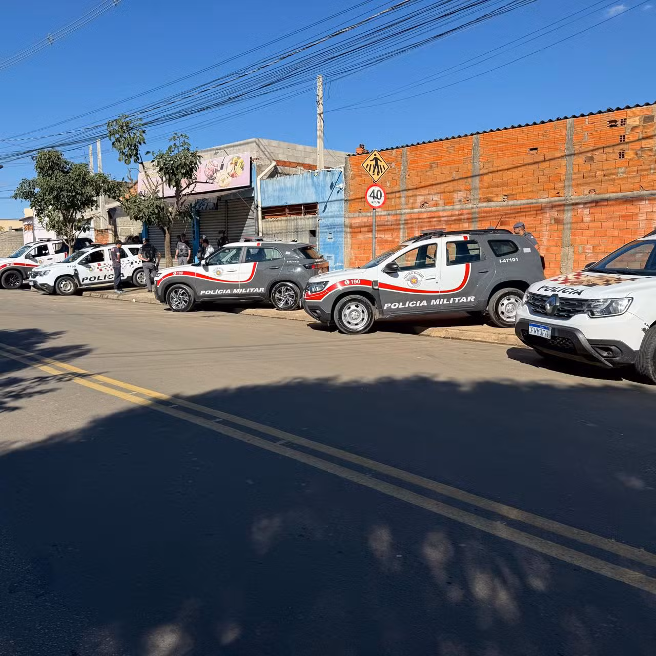 Dois homens são baleados dentro de mercado em Campinas, diz PM