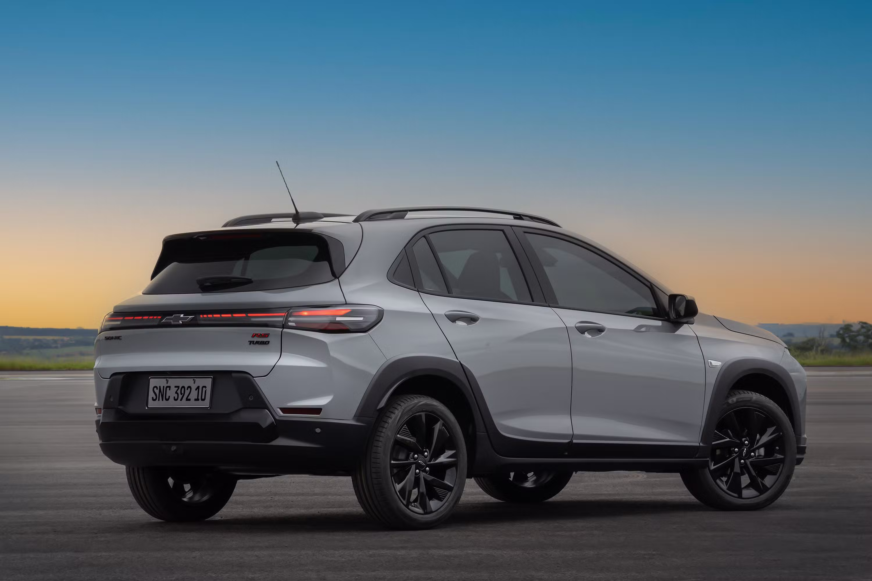 Vai comprar o Chevrolet Sonic? Veja 8 pontos que você precisa saber antes de fechar negócio