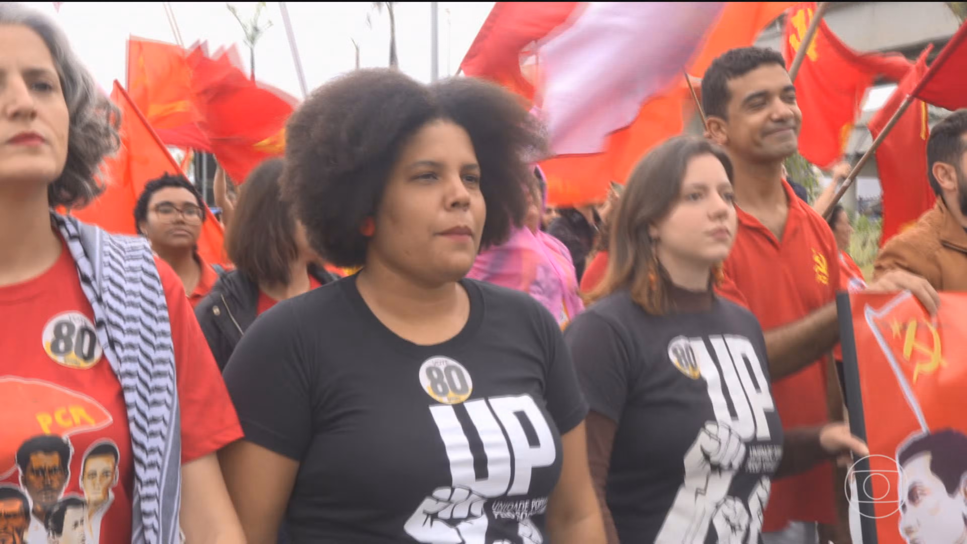 Samara Martins, candidata do partido Unidade Popular à Presidência, faz campanha na Região Metropolitana de São Paulo