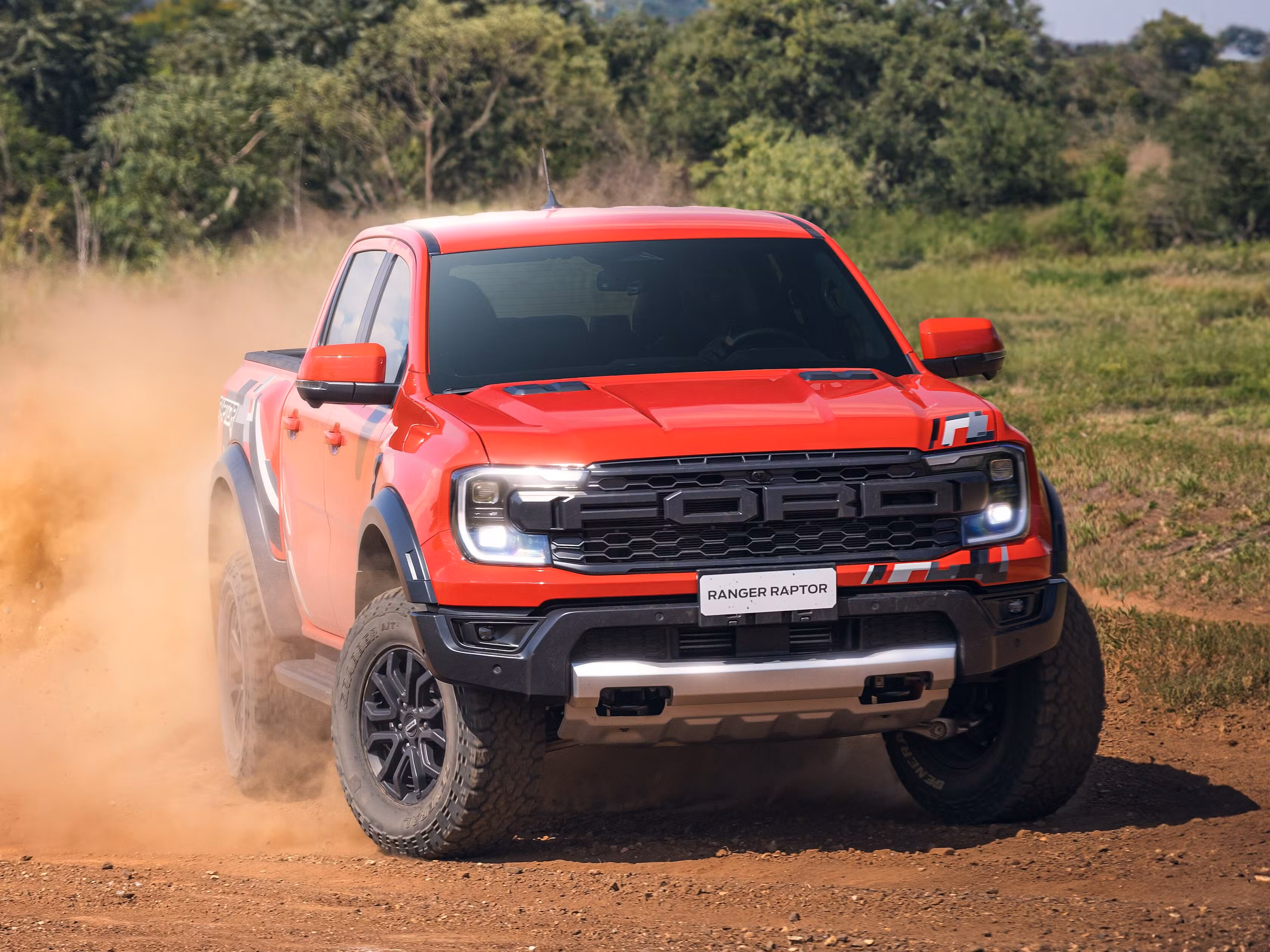 Ford do Brasil faz recall da Ranger Raptor por possível problema em airbags laterais