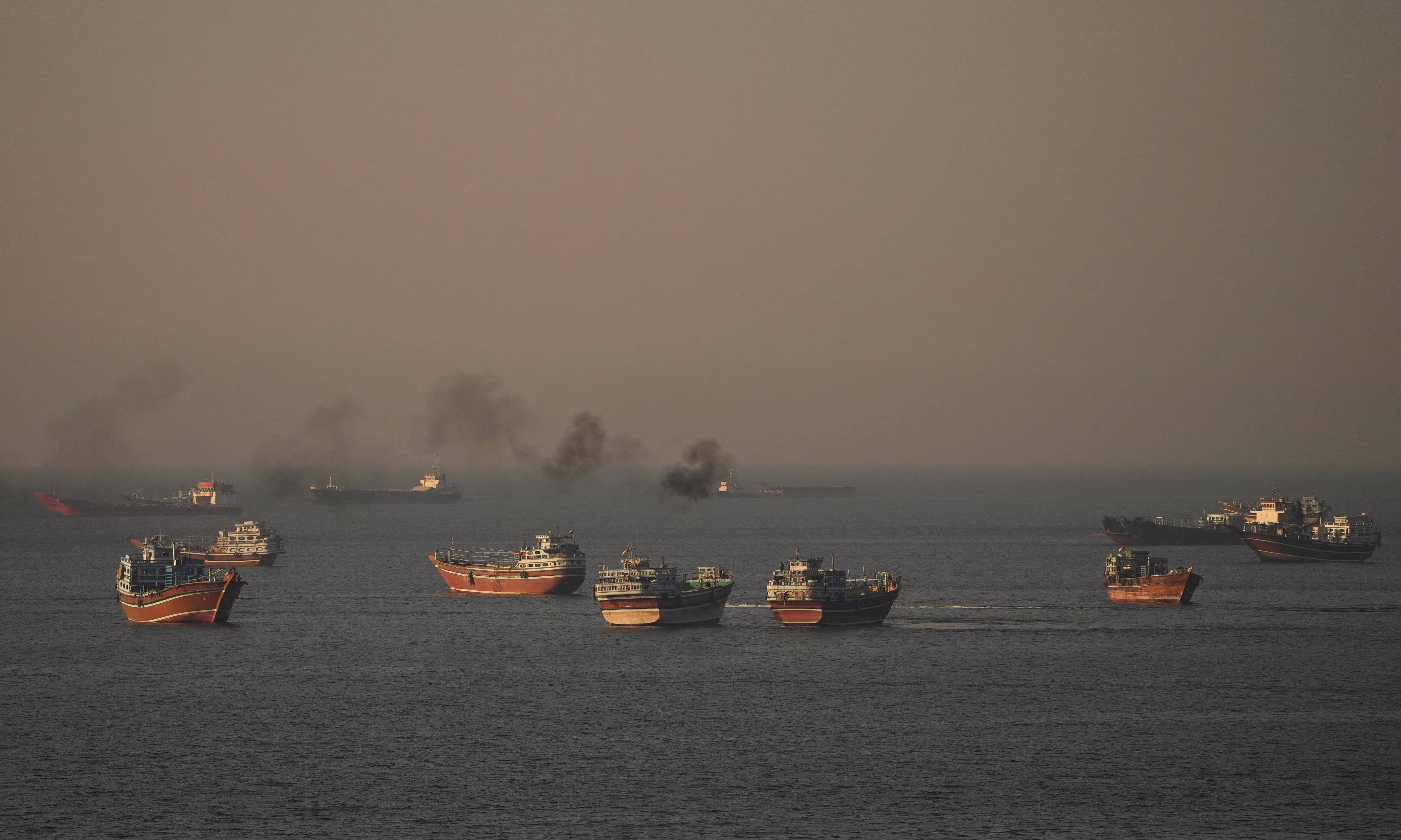 Agência marítima da ONU anuncia evacuação de 11 mil marinheiros em Ormuz