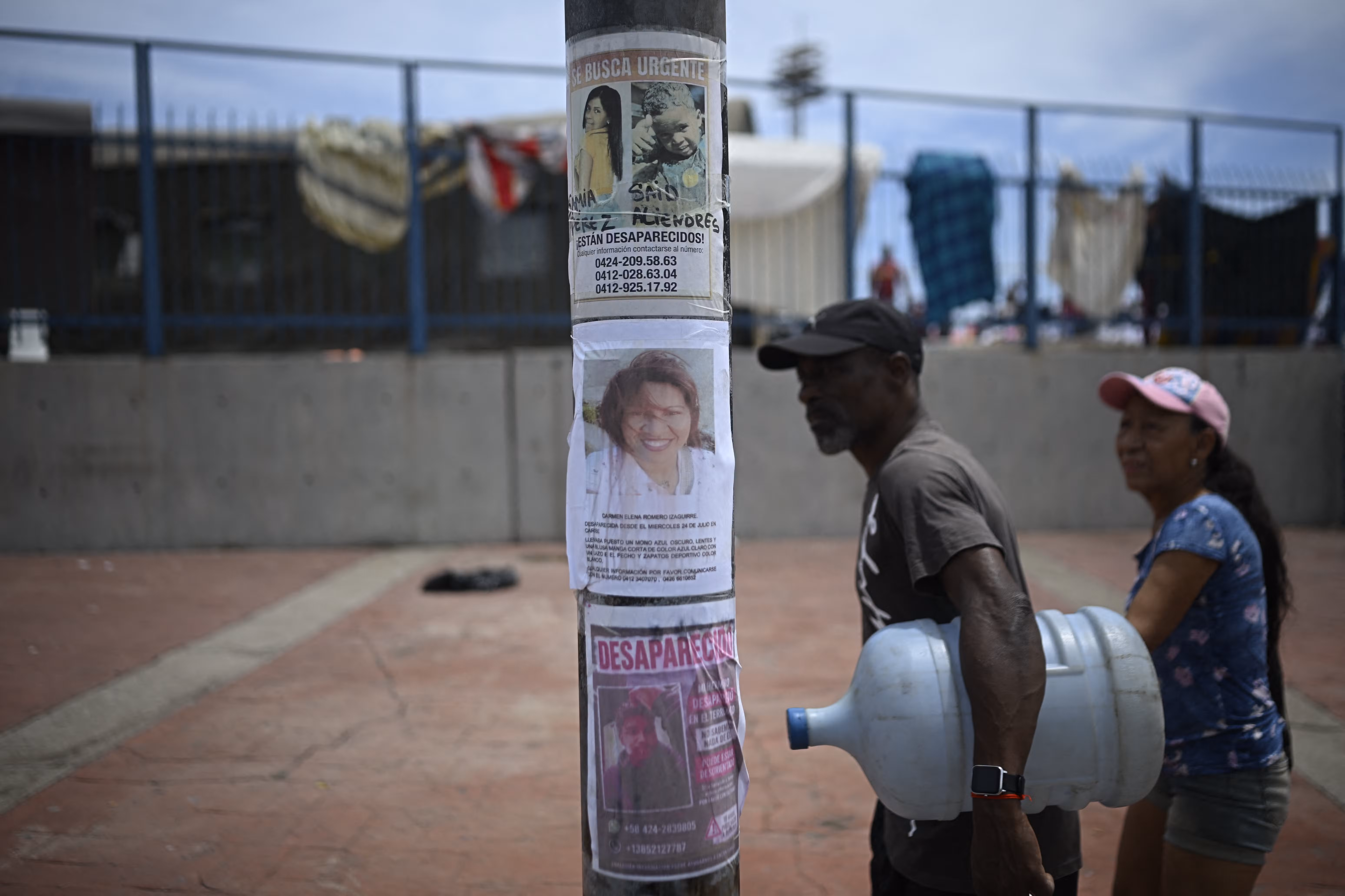 Procurar pela mãe por chat e chorar os mortos por streaming: como venezuelanos no exterior enfrentam a tragédia dos terremotos