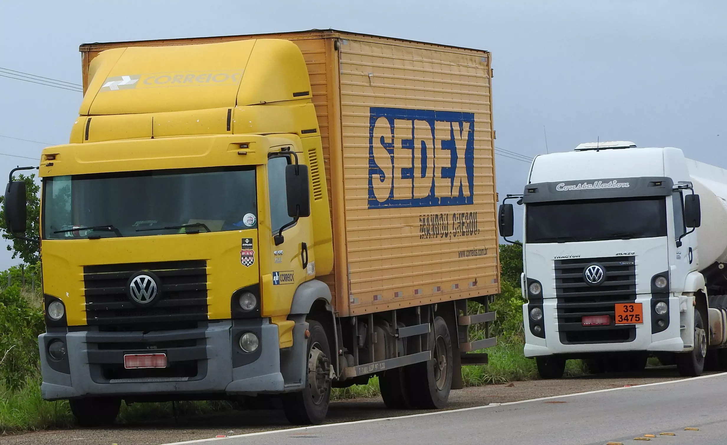 Criminosos roubam caminhão dos Correios, fazem funcionários reféns e levam carga em Sumaré