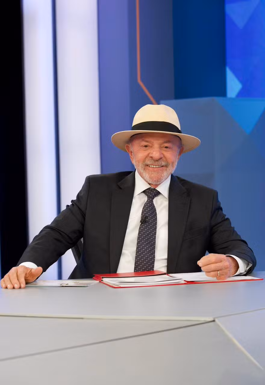 Por que Lula usou chapéu em entrevista na Globo?