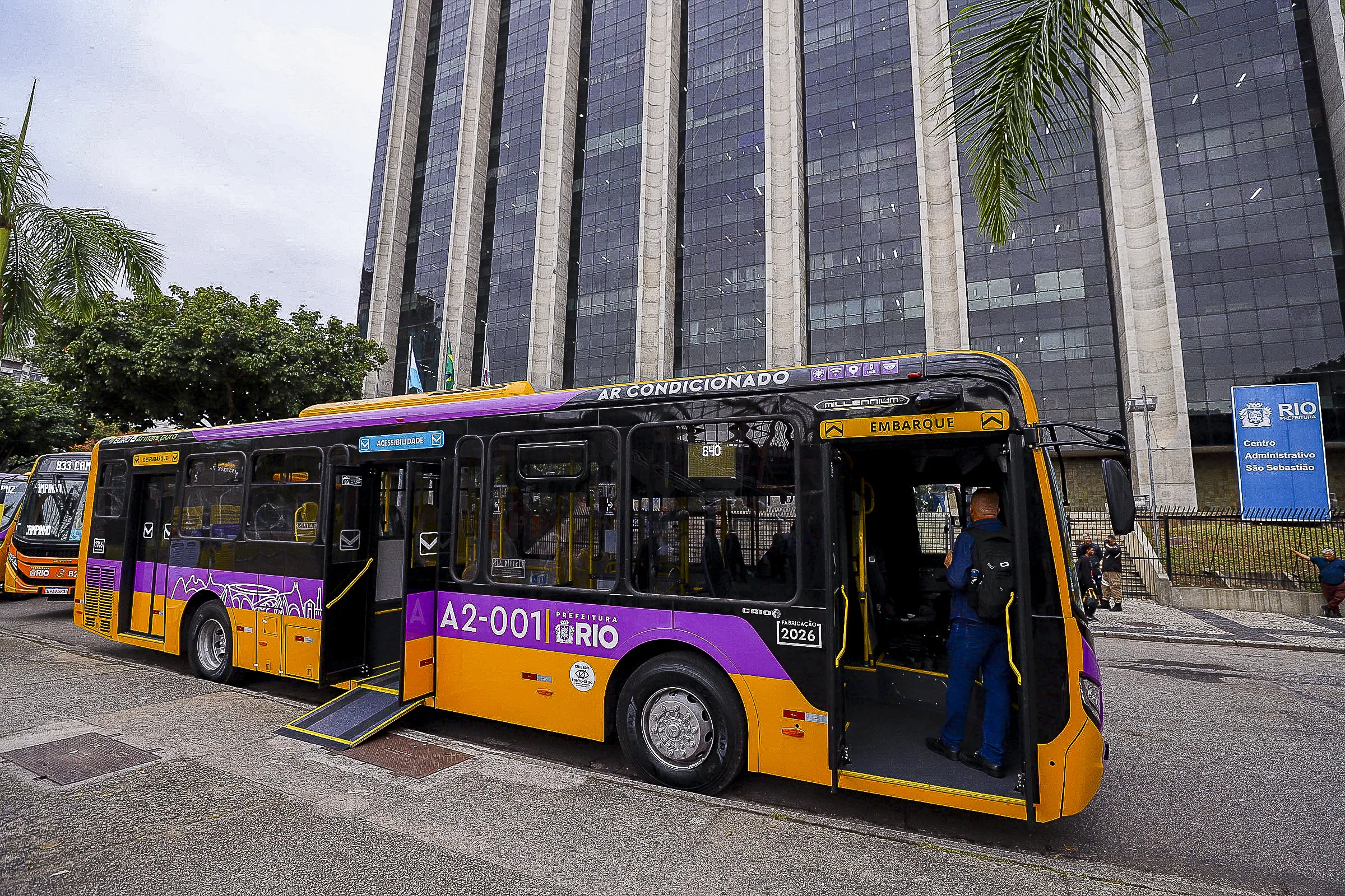 Projeto de mobilidade em Santa Cruz terá 70km de intervenções, 115 novos ônibus e investimento de R$ 443 milhões