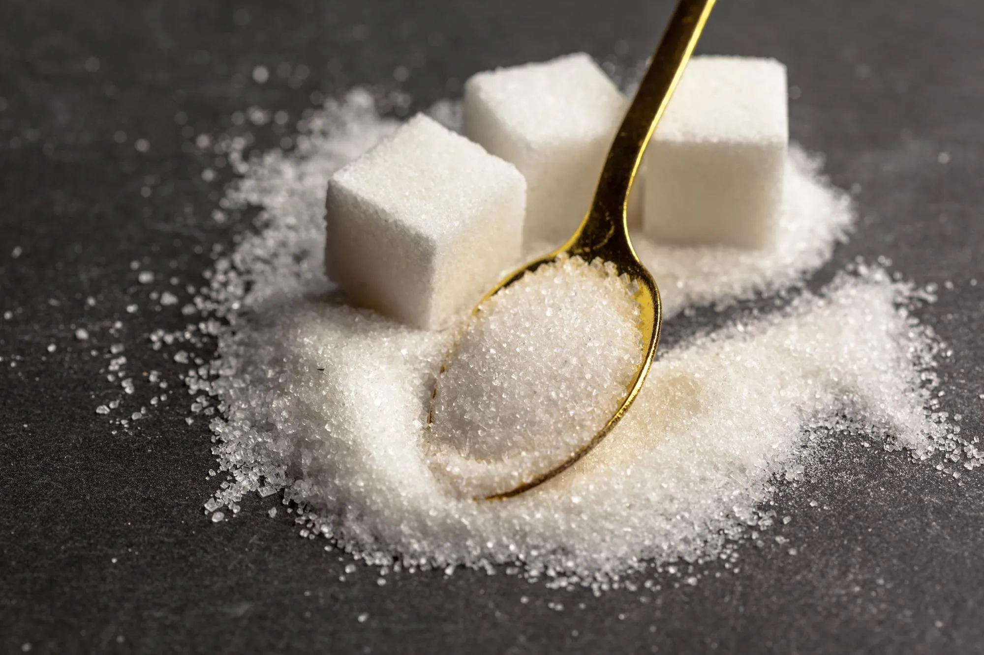 Sabe o que são os 'açúcares totais' na tabela nutricional e como eles impactam sua saúde? Especialista responde
