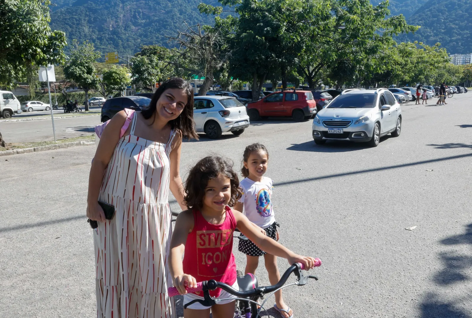 Novo sistema de estacionamento de rua no Rio: primeiro domingo tem lotação na Lagoa