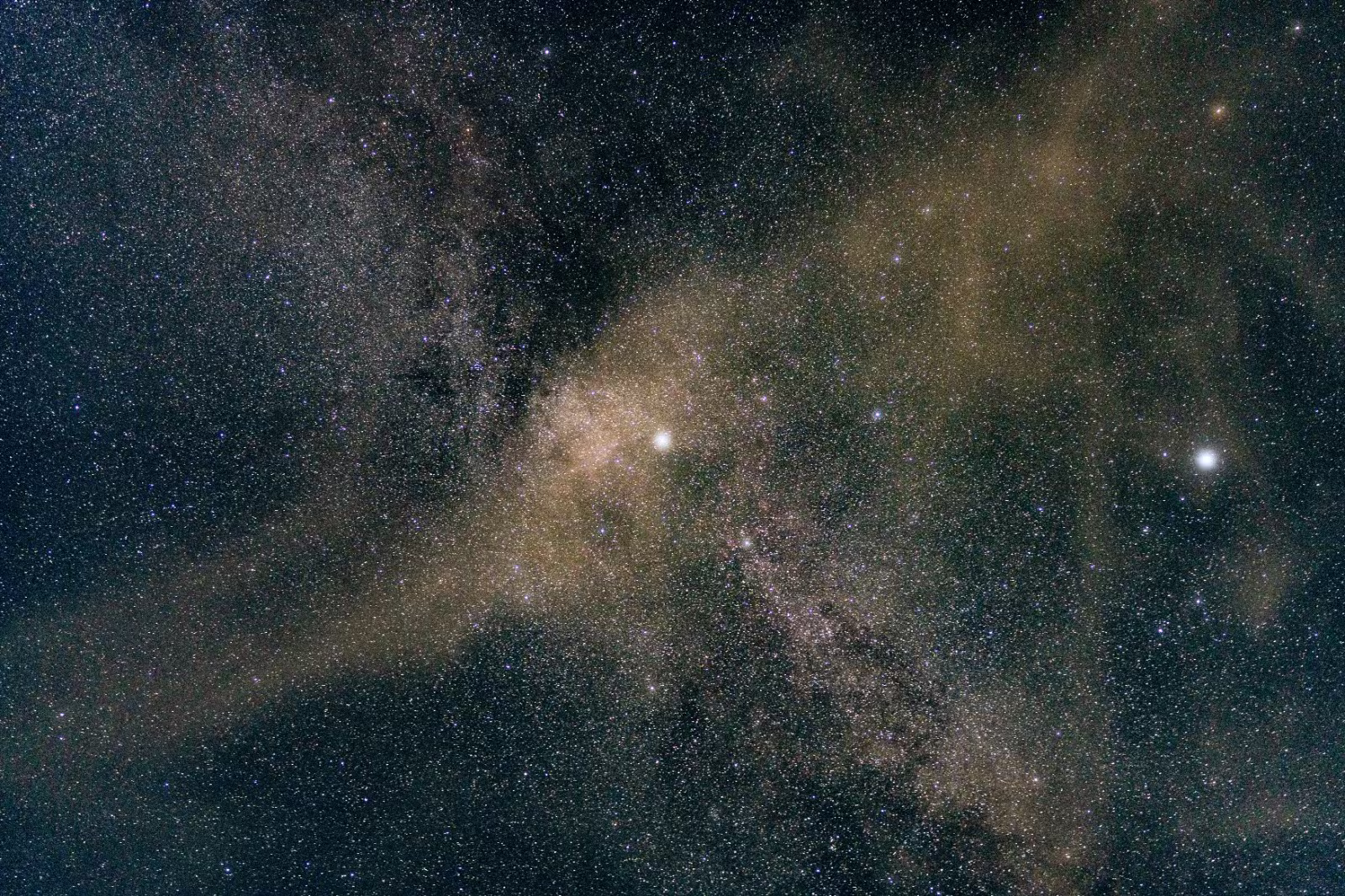 ‘Mini Big Bang’: cientistas recriam em laboratório estado da matéria do início do Universo