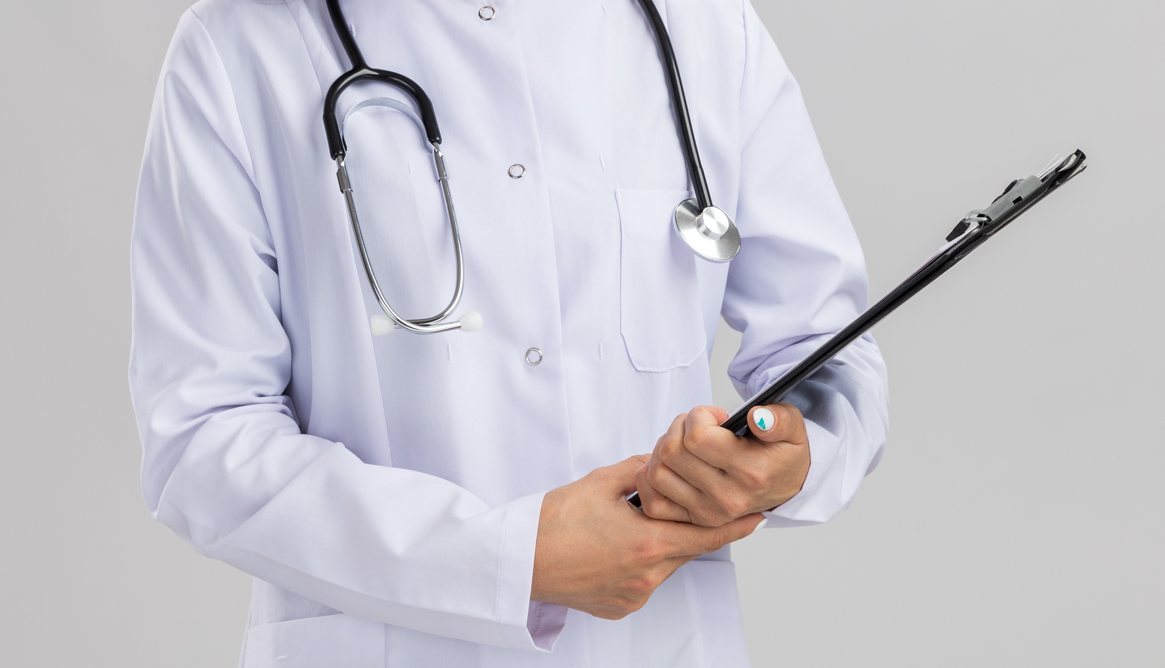 9 em cada 10 médicos jovens não se sentem capacitados para comunicar más notícias no Brasil, mostra pesquisa