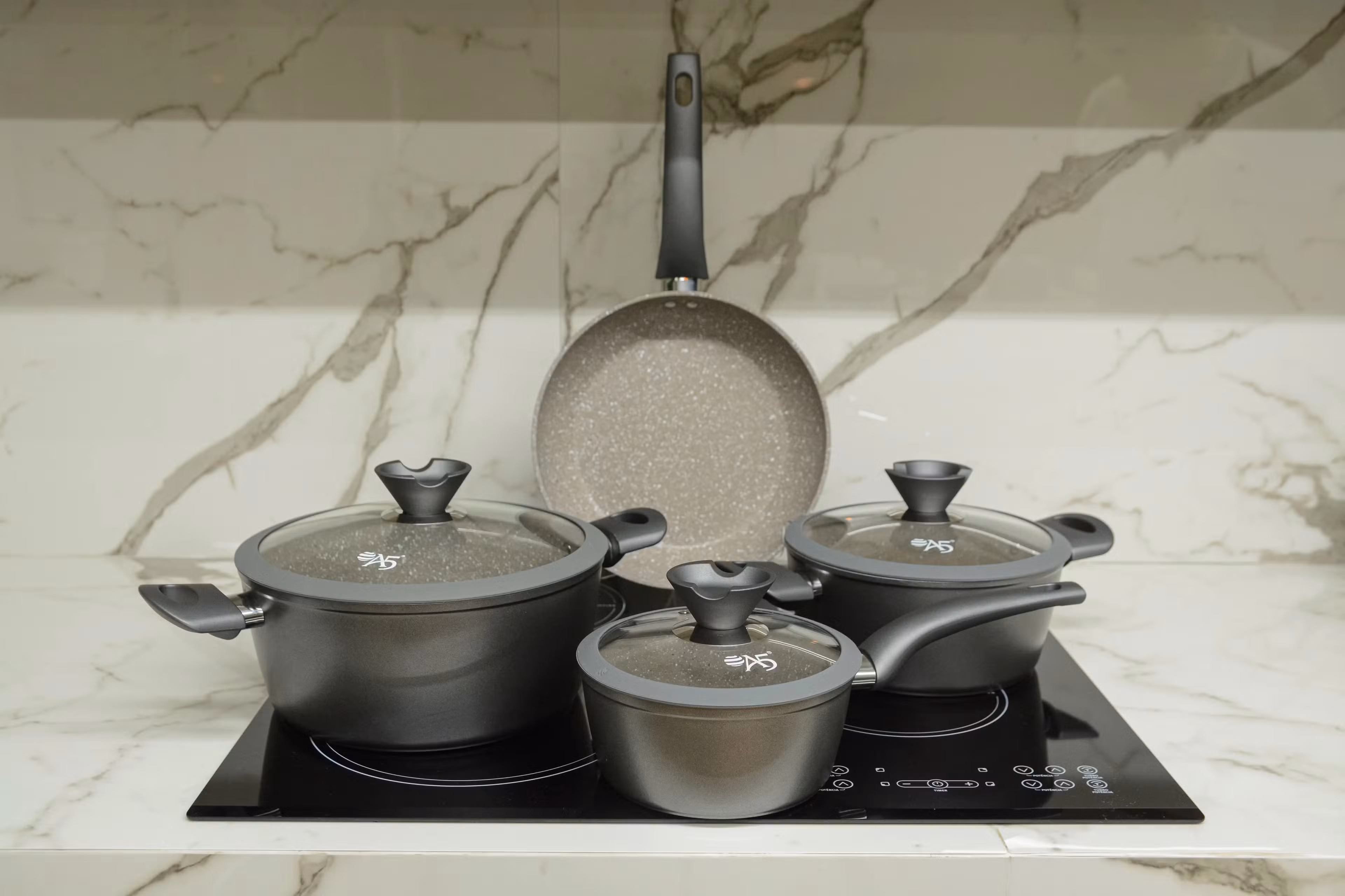 Qual é a melhor panela para fogão de indução? Veja 8 modelos