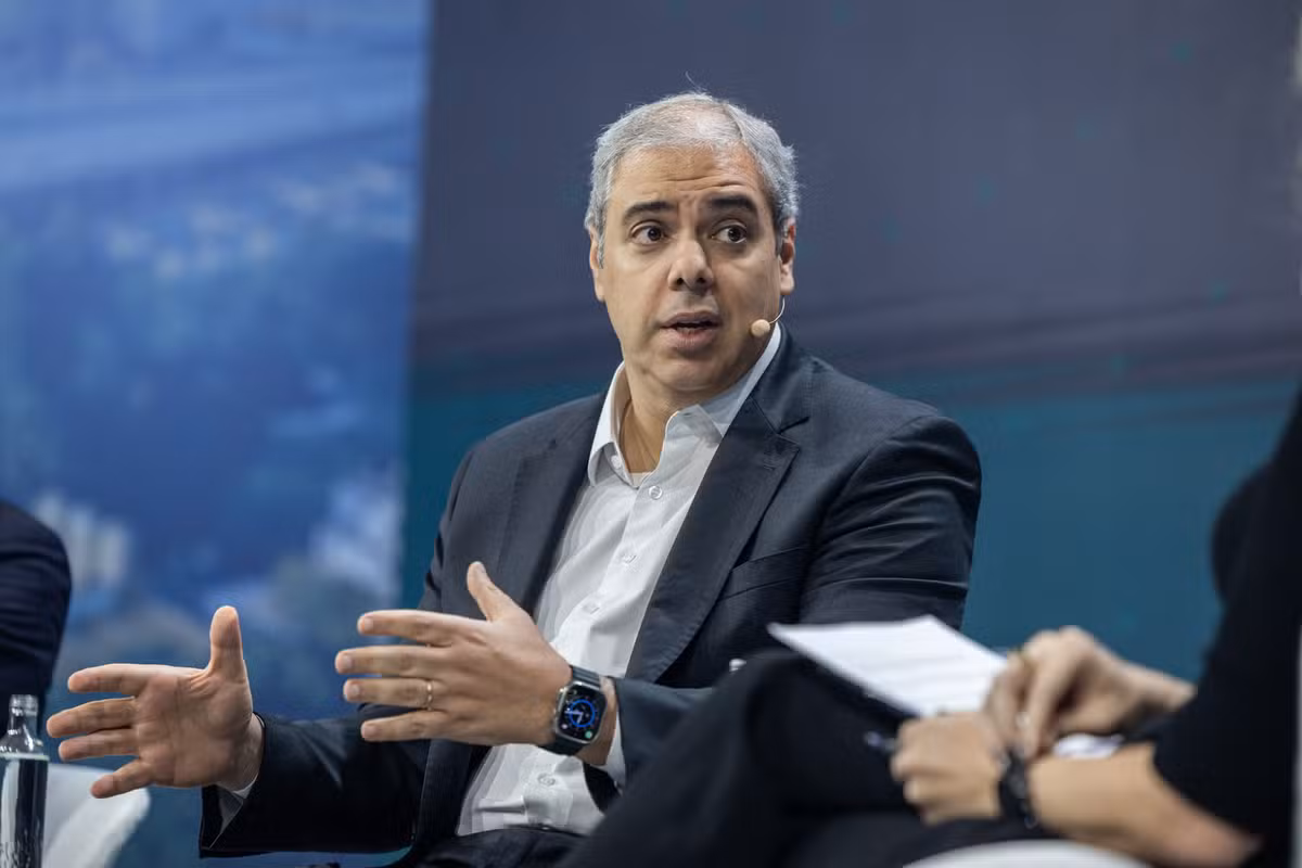 Bancos gostam de trabalhar com juros baixos, porque com juros altos a inadimplência aumenta de forma exponencial, diz CEO do Itaú