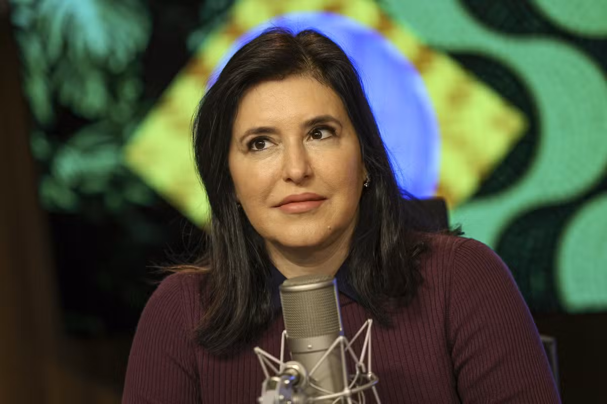 Tebet critica Flávio Bolsonaro e Derrite em comício