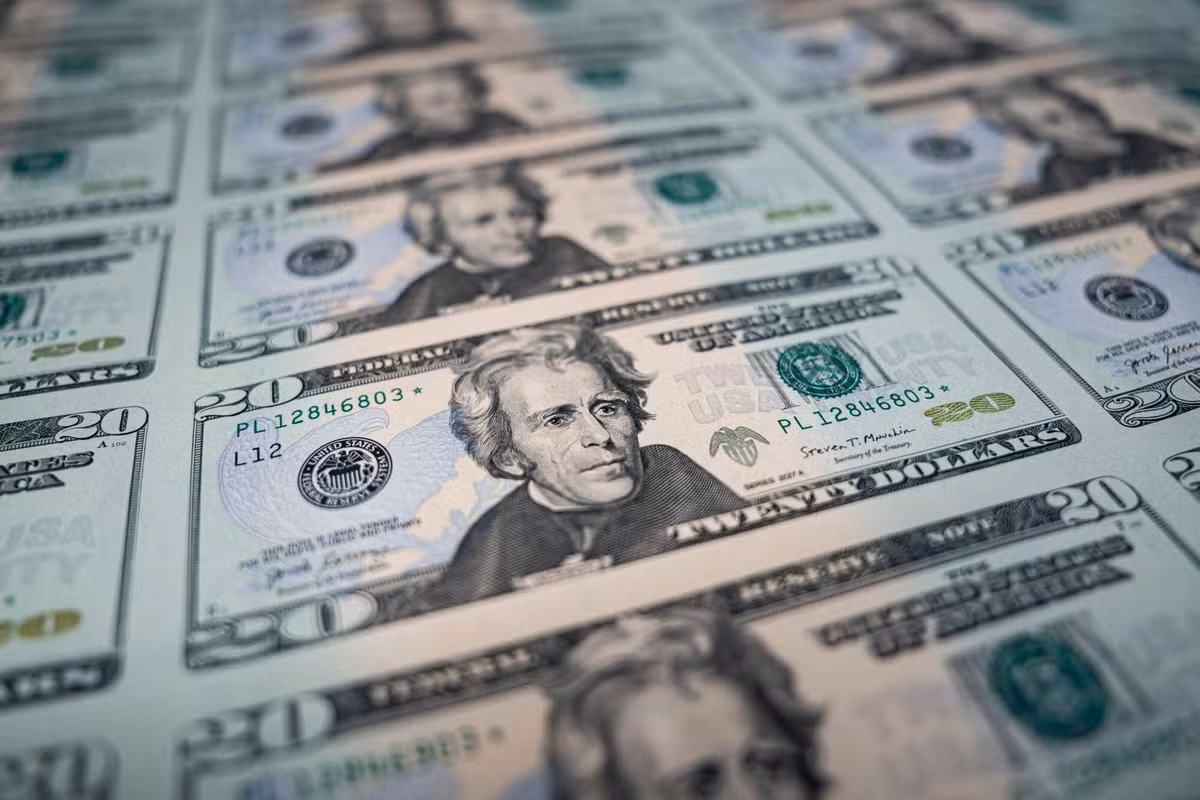 Brasil tem déficit em conta corrente de US$ 2,330 bilhões em junho, diz BC