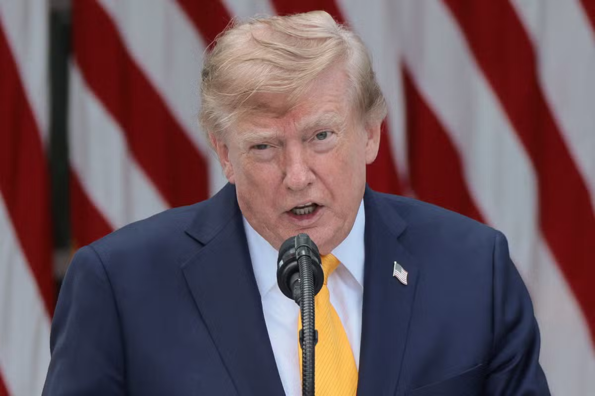 Trump anuncia "Força-Tarefa de IA" e "Czar" para impulsionar a tecnologia