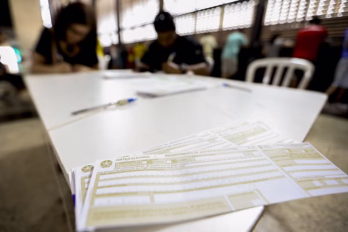Quantas vezes pode justificar o voto?