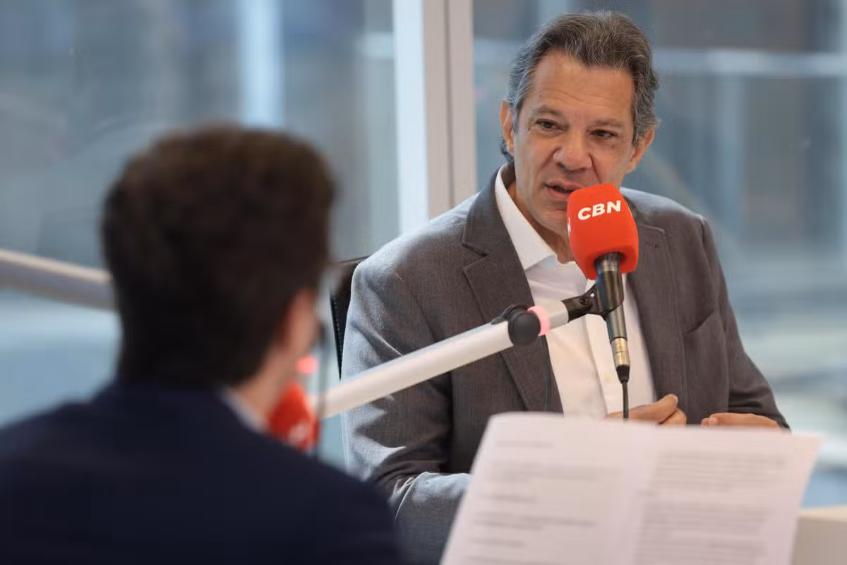 'Sou a favor de passar a régua em quer que seja', diz Haddad sobre investigações envolvendo Lulinha