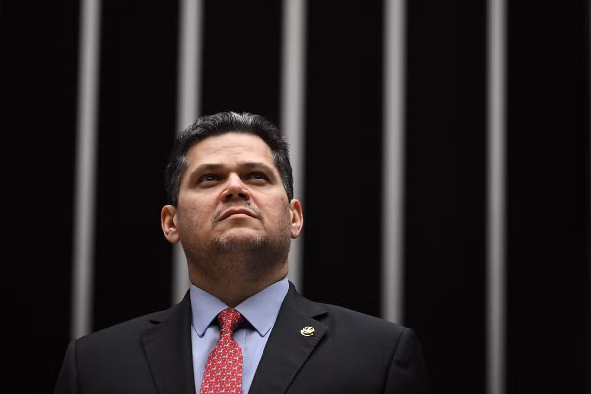 Senado começa a discutir PEC dos agentes de saúde, mas Alcolumbre descarta votar hoje