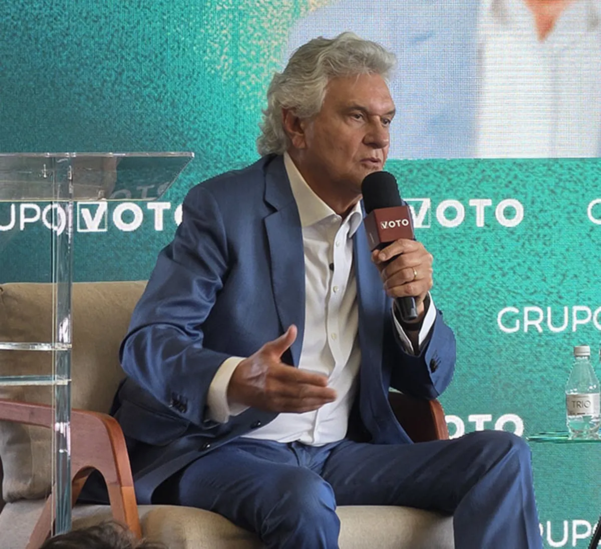 Vorcaro comprou os dois pontos polarizados da política nacional, diz Caiado