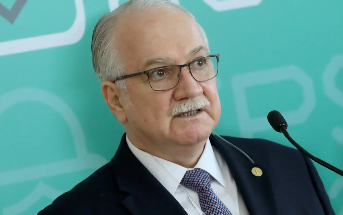 Fachin assume caso das mensagens de Vorcaro a Moraes e pede processos do Master e INSS