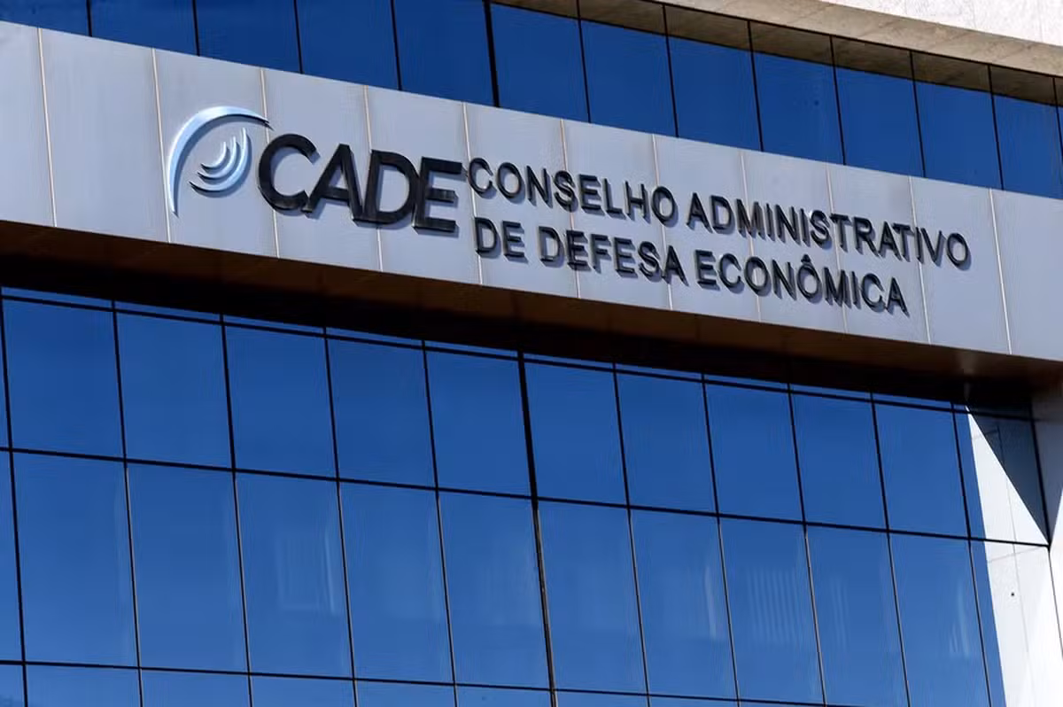 Cade analisa e aprova operação entre asiáticas para desenvolvimento de ônibus elétricos