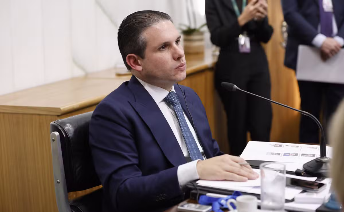 Hugo Motta diz que recebeu projeto que aumenta limite anual do MEI do presidente Lula