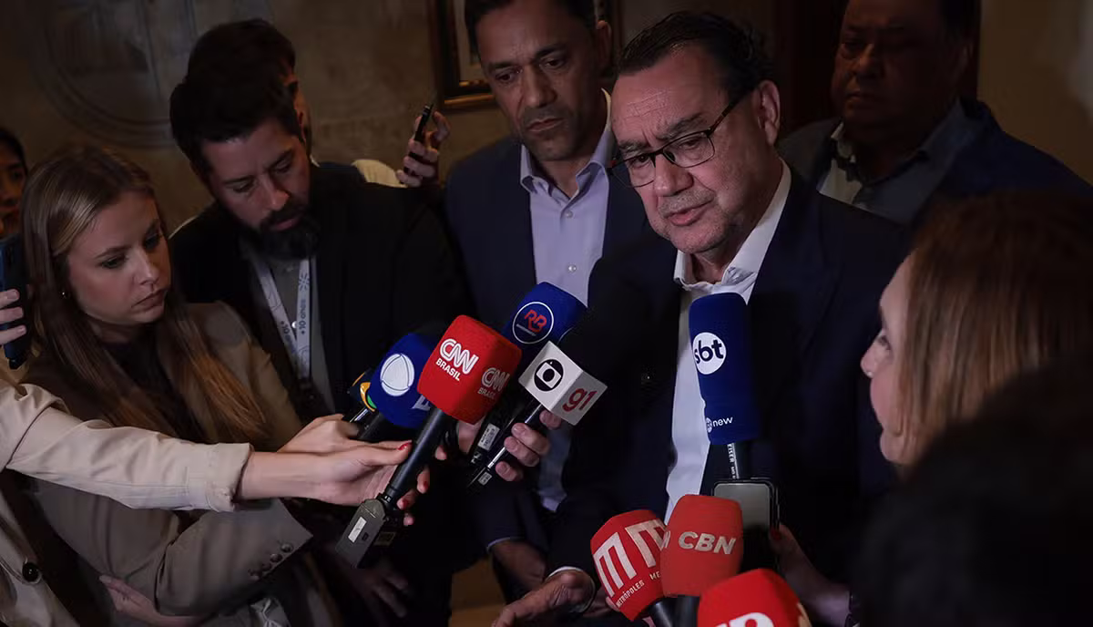 Cury cogita apoiar Flávio em segundo turno se ele 'provar que não é corrupto'