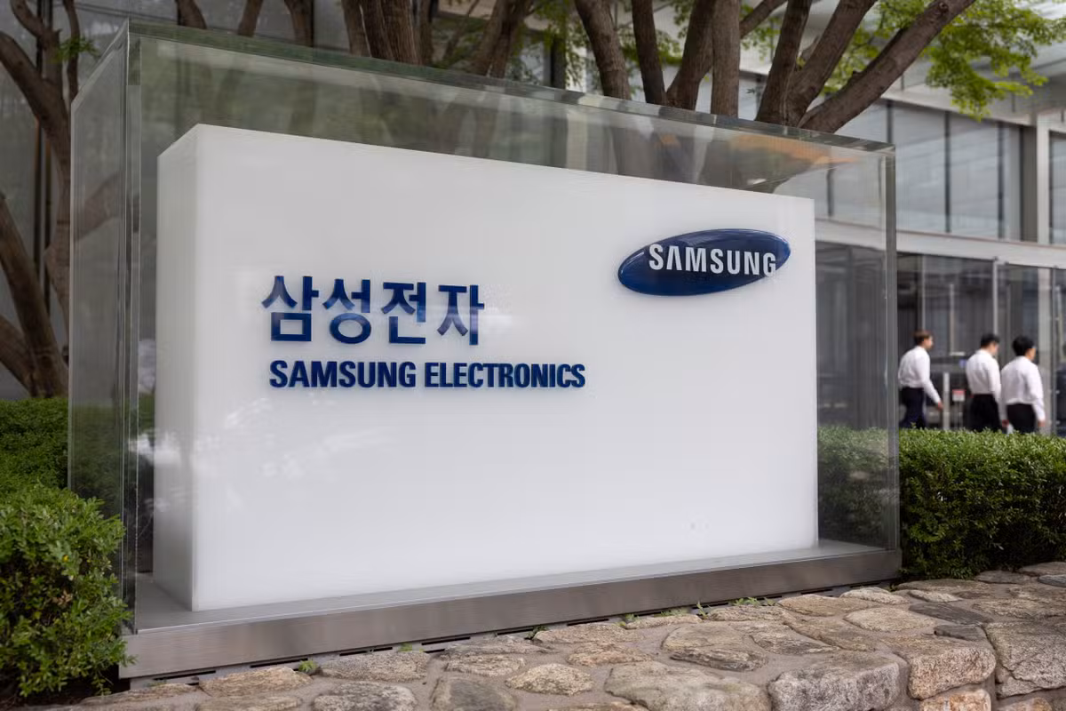 Samsung eleva em até 15% preços de fabricação de chips diante do aumento da demanda, dizem fontes