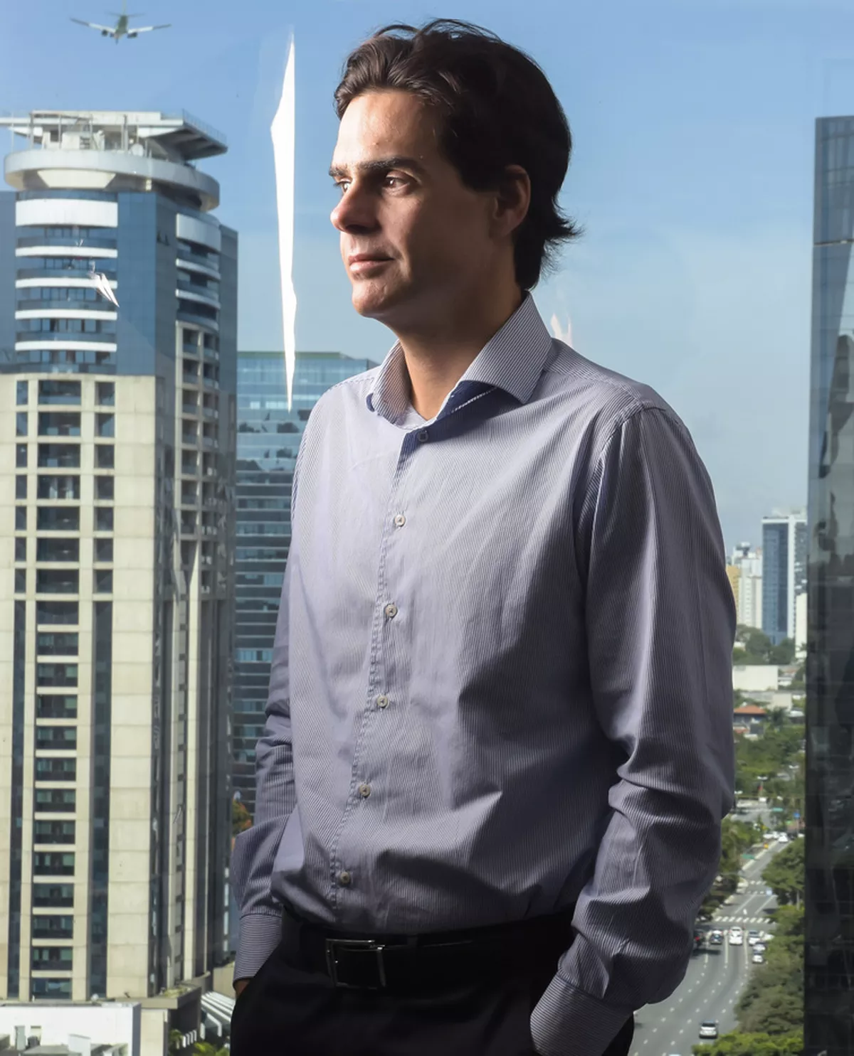 Para Benchimol, país 'não tem outro caminho?