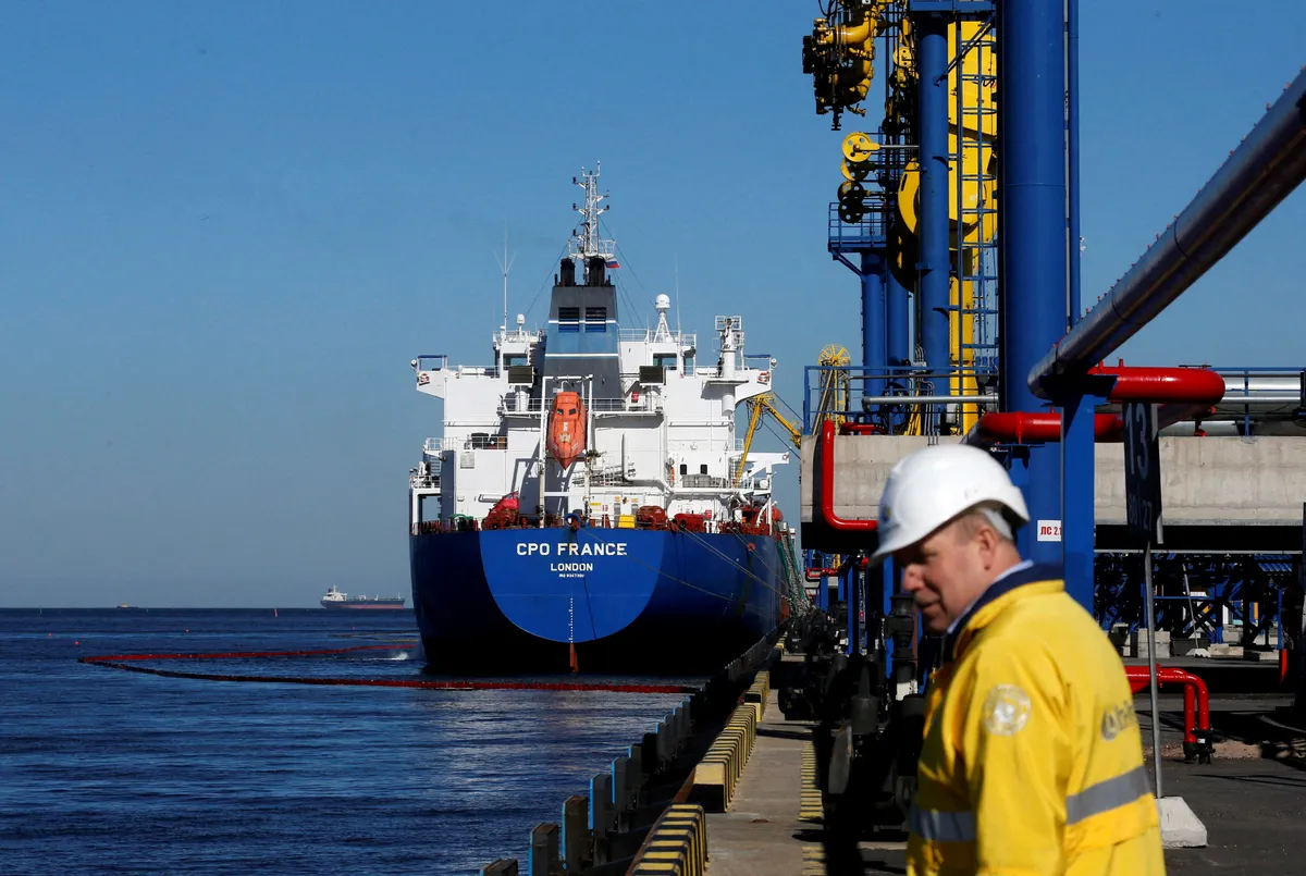 Rússia avalia estender veto a exportações de diesel e gasolina