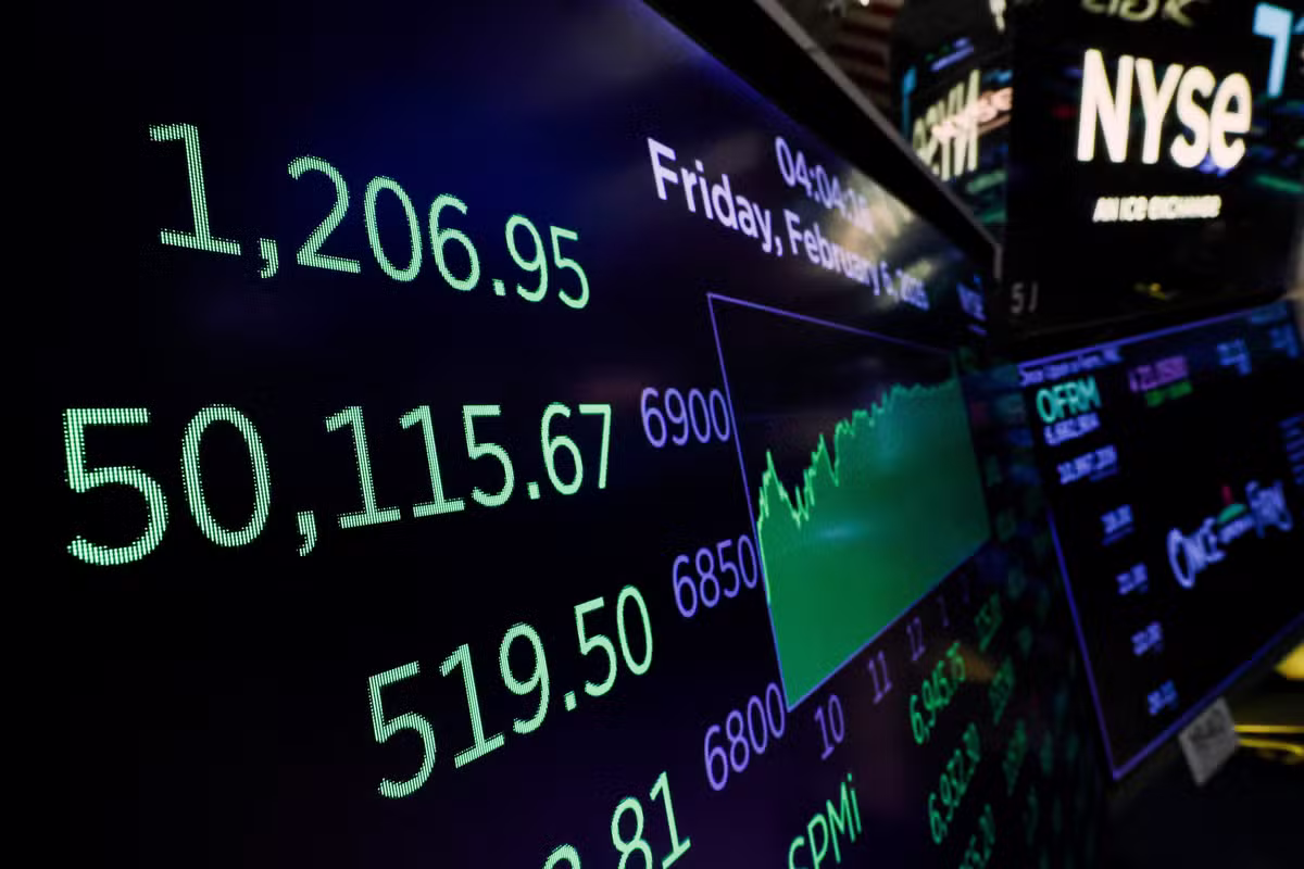 Ações de techs puxam queda em NY com apostas de aperto de juros do Fed