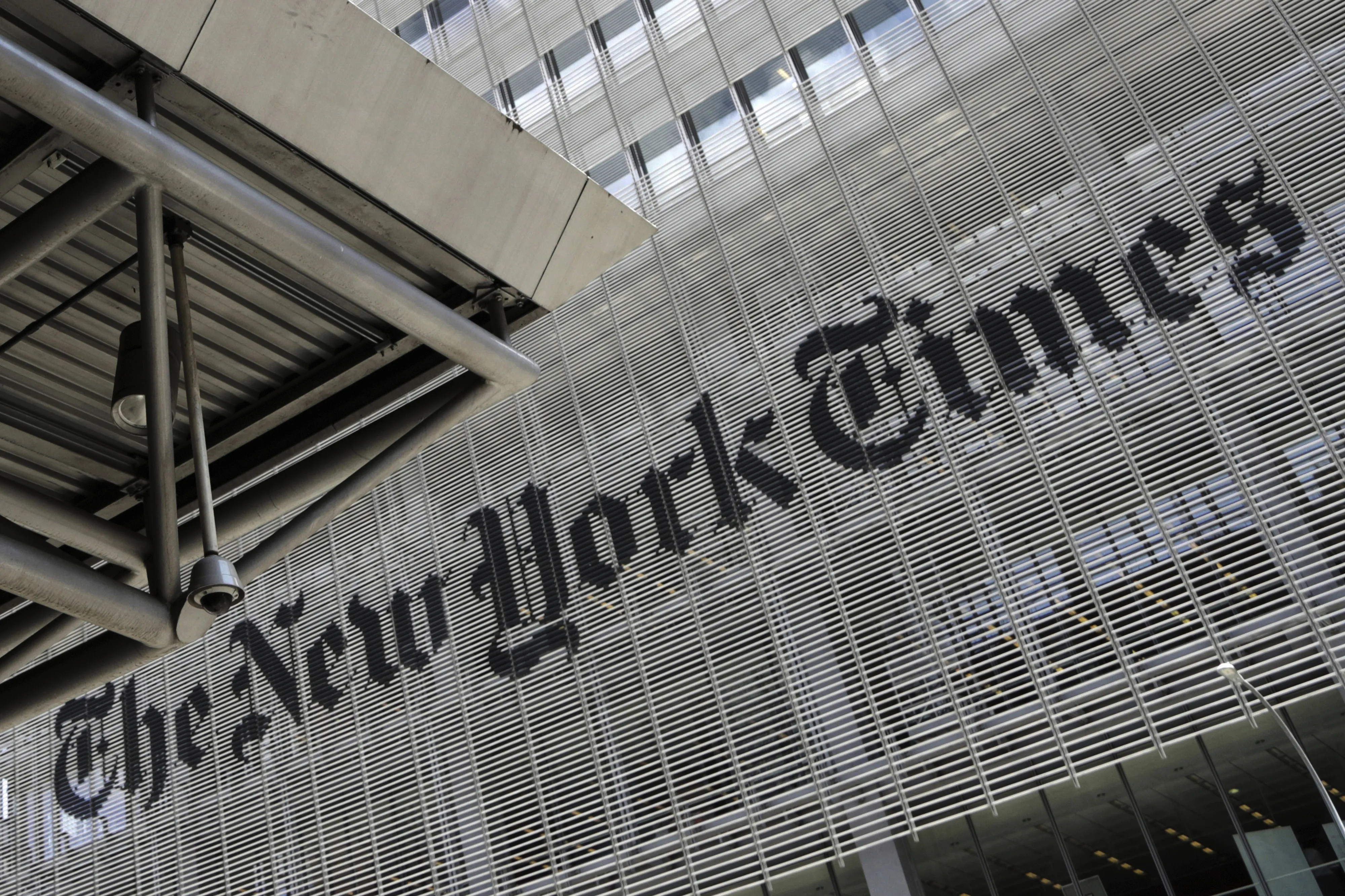 New York Times desacelera ganho de assinantes, mas amplia receitas com publicidade e digital