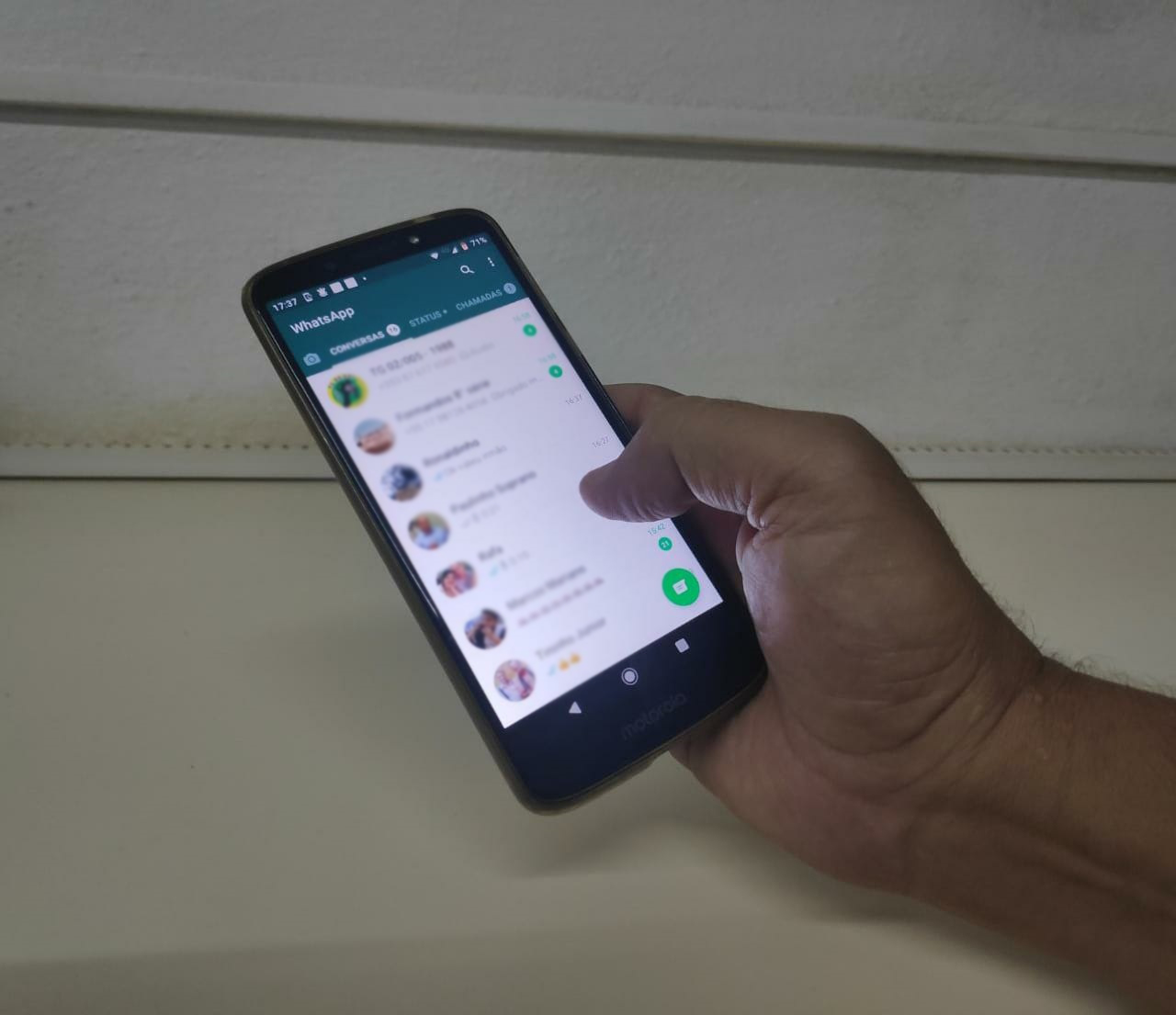 Idosa é enganada com falsa promessa de redução de juros