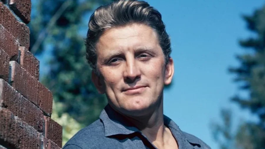 Este ator viveu até os 103 anos, participou de mais de 90 filmes e foi indicado a três Oscars: seu filho também é uma das maiores lendas de Hollywood de todos os tempos