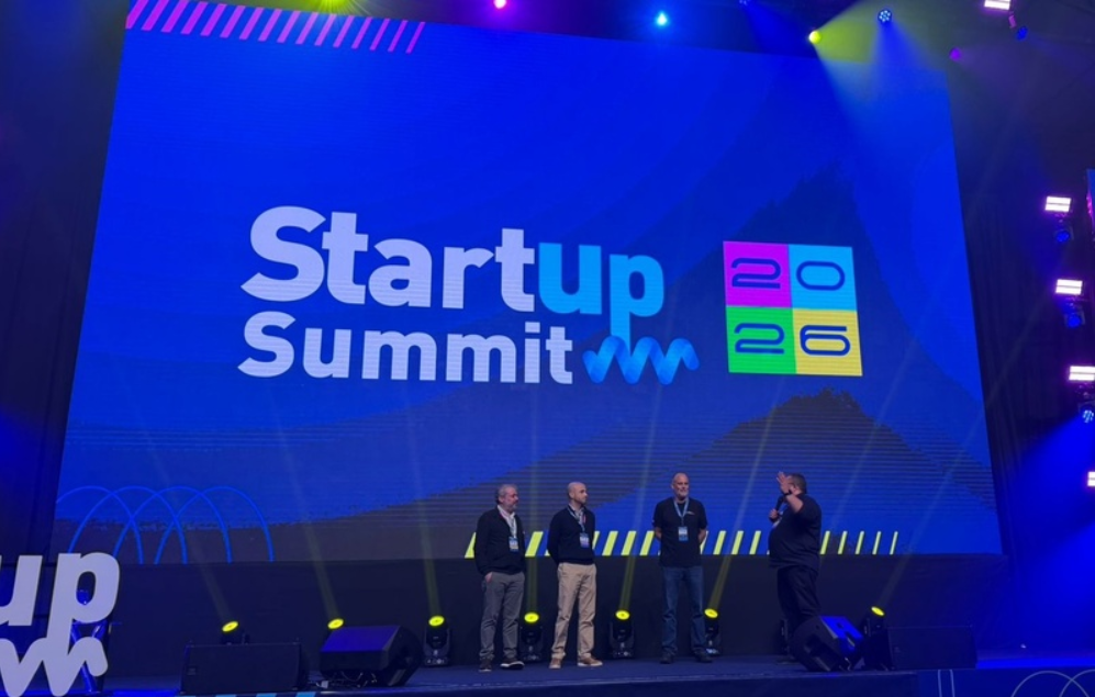 No saldo do Startup Summit Florianópolis, empresas captam R$ 396 milhões em intenção de investimento com IA na pauta central do ecossistema brasileiro