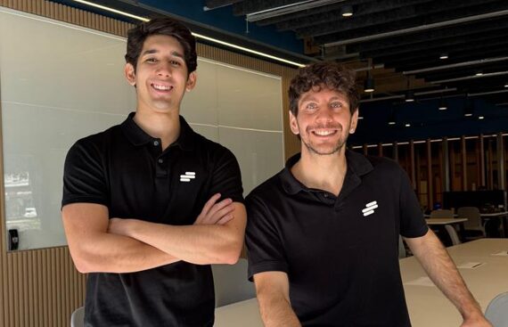 Strattum adquire Tropicalia para acelerar construção de camada de contexto para inteligência artificial corporativa